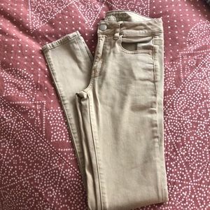 AE Khaki High Rise Jegging